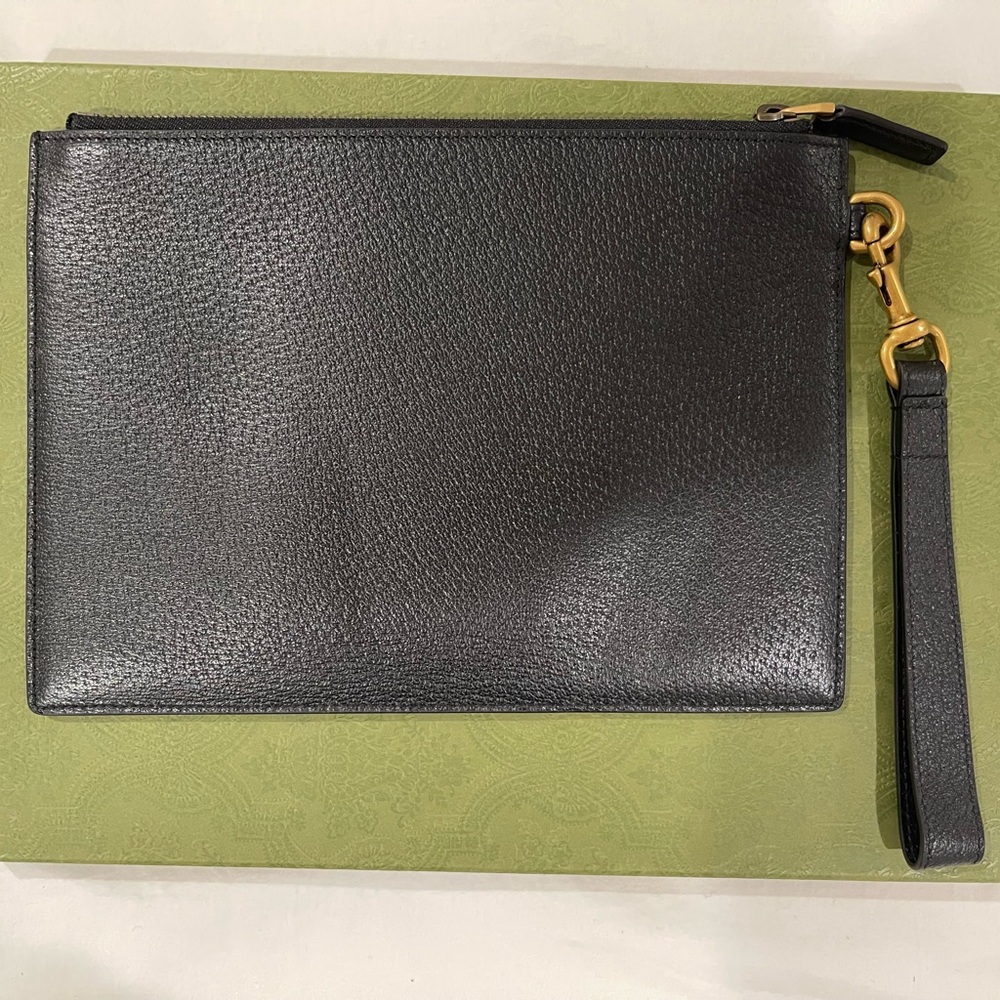 NWT Gucci Marmont Black Leather Wristlet Clutch with Gold Logo - Picture 2 of 6